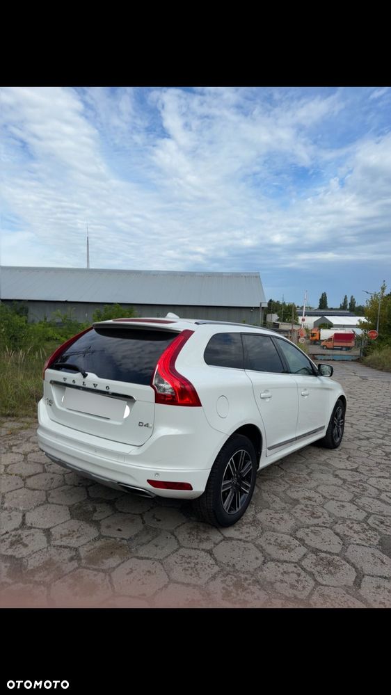 Volvo XC 60 D4 AWD Momentum - 7