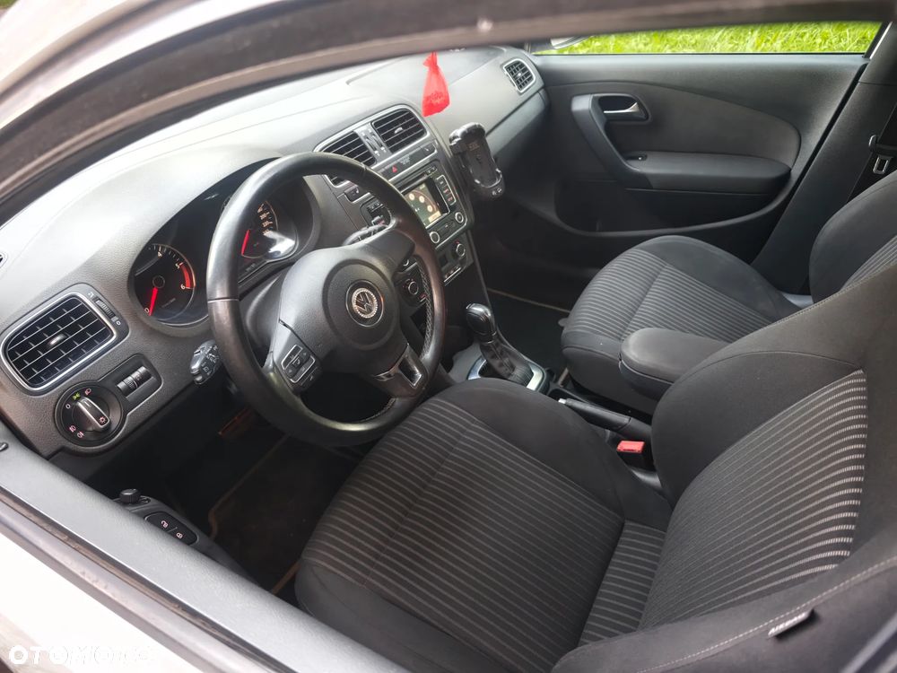 Volkswagen Polo 1.6 TDI DPF Highline DSG - 5
