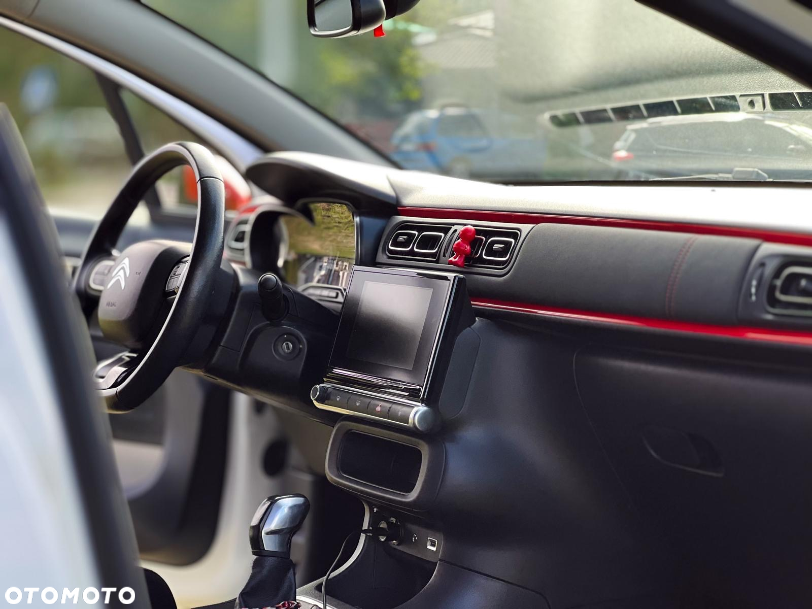 Citroën C3 1.2 PureTech Shine S&S - 11