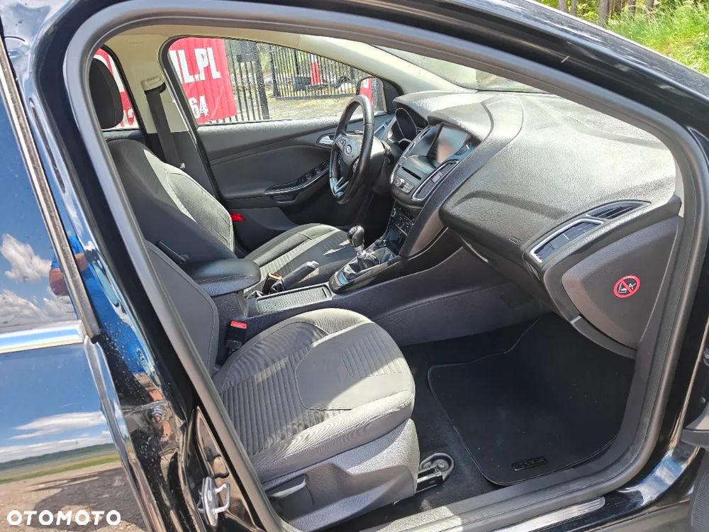 Ford Focus 1.5 EcoBoost STart-Stopp-System TITANIUM - 10