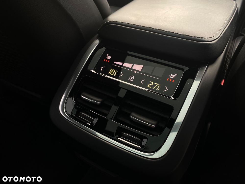 Volvo XC 60 B5 D AWD Inscription - 20