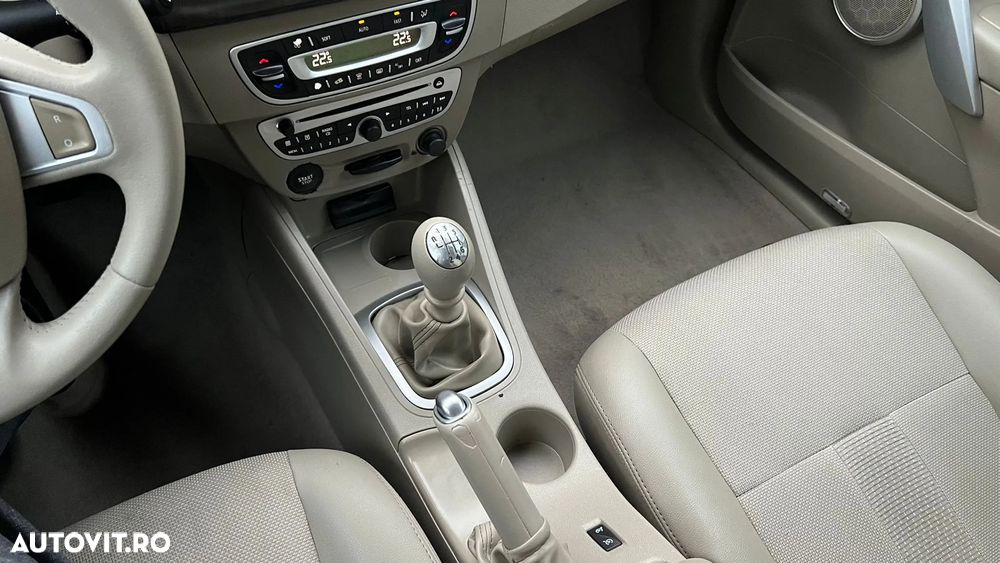 Renault Fluence - 17