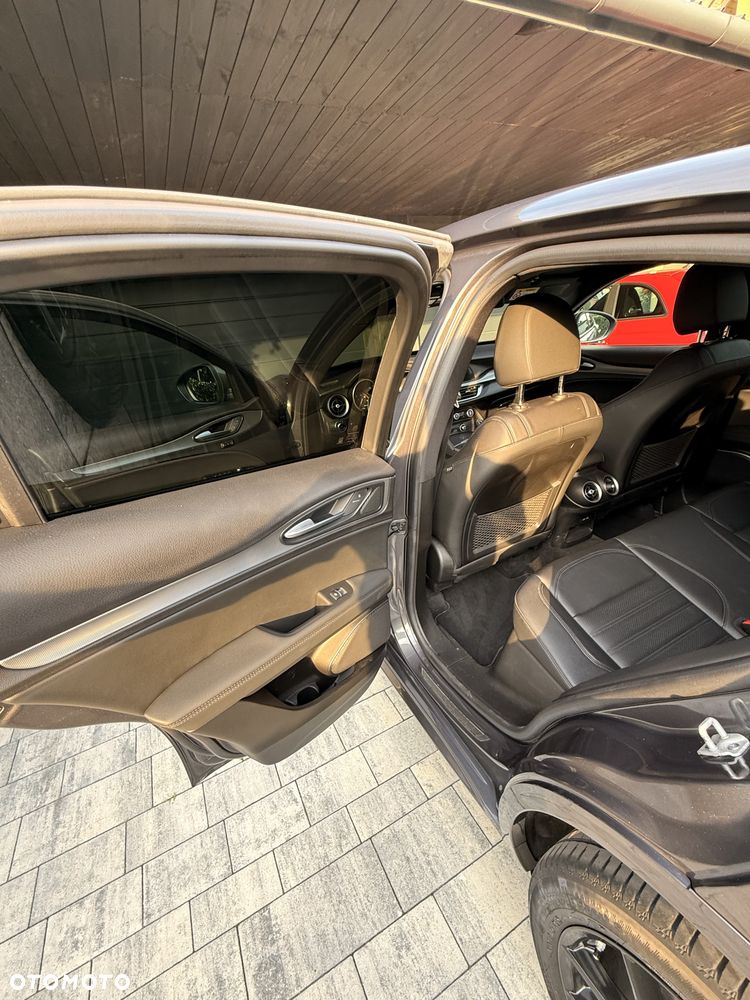 Alfa Romeo Stelvio 2.0 Turbo Veloce Q4 - 21