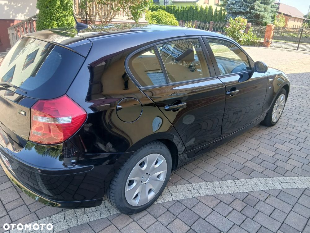 BMW Seria 1 120d - 11
