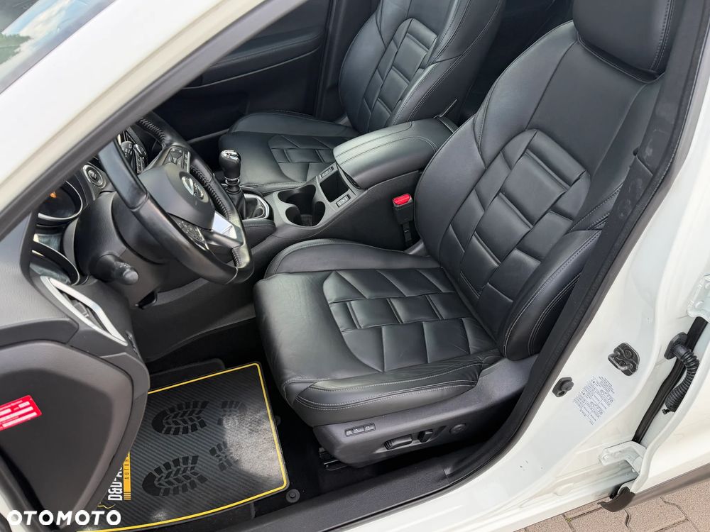 Nissan Qashqai 1.3 DIG-T Tekna+ - 29