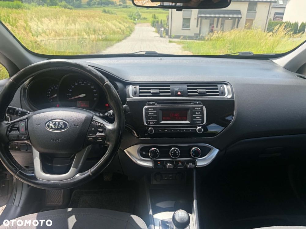 Kia Rio 1.2 L - 14