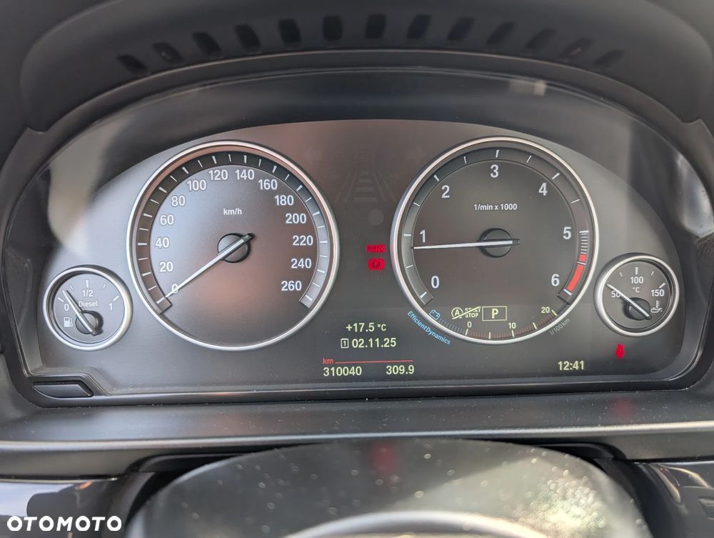 BMW Seria 5 518d - 13