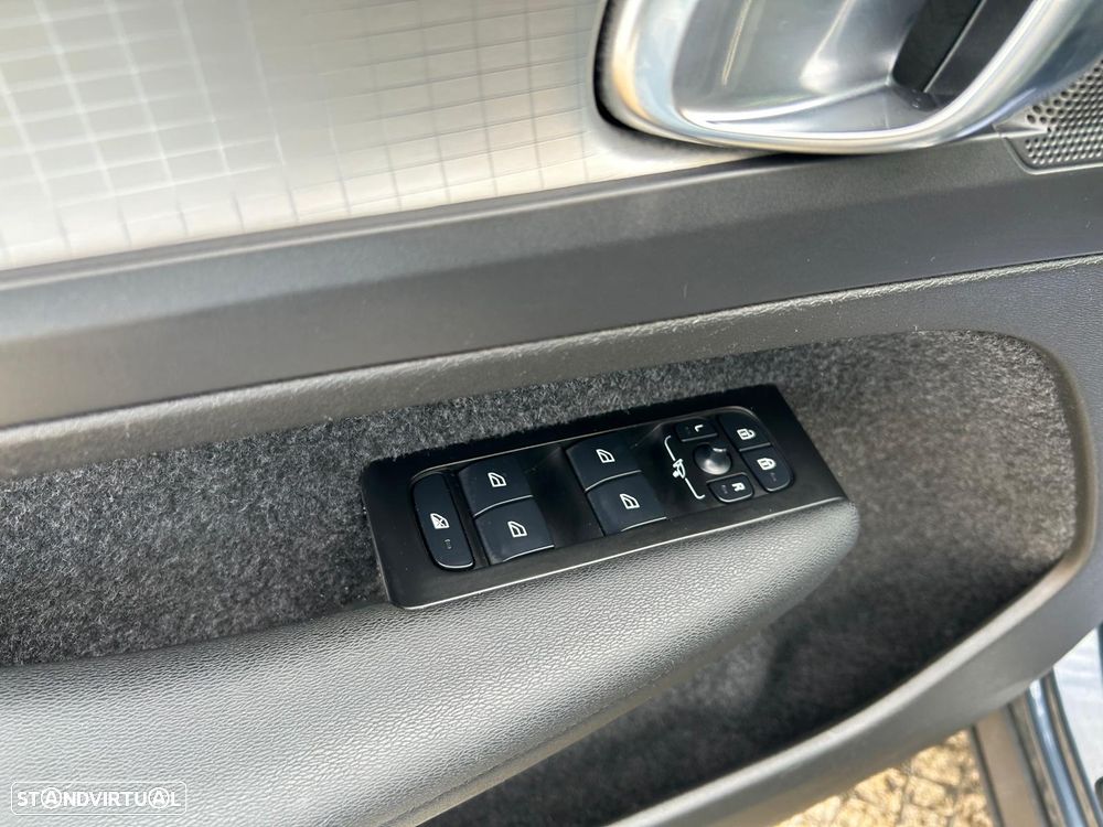 Volvo XC 40 1.5 T5 PHEV Inscription Expression - 12