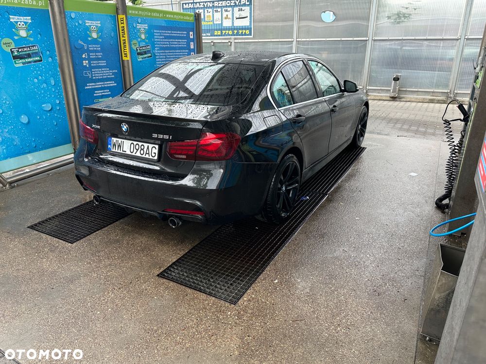 BMW Seria 3 335i xDrive Edition Sport - 5