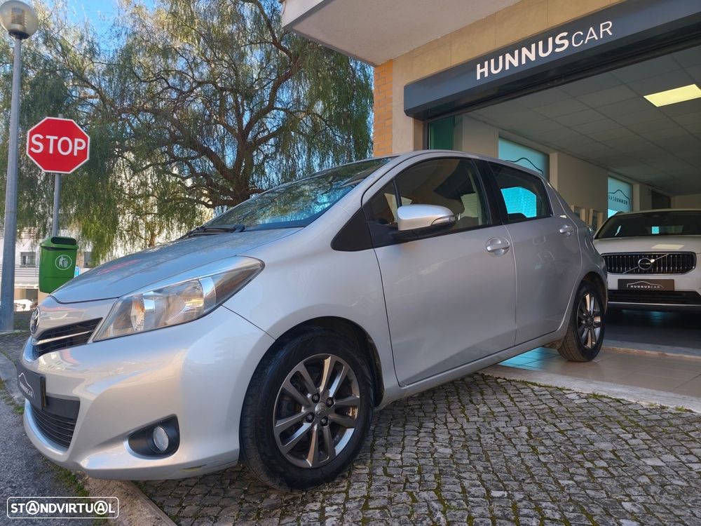 Toyota Yaris 1.0 VVT-i Comfort +PS Style +P.Techno - 3