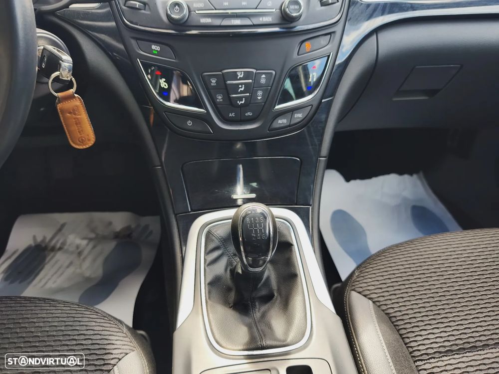 Opel Insignia 1.6 T Cosmo S/S - 13