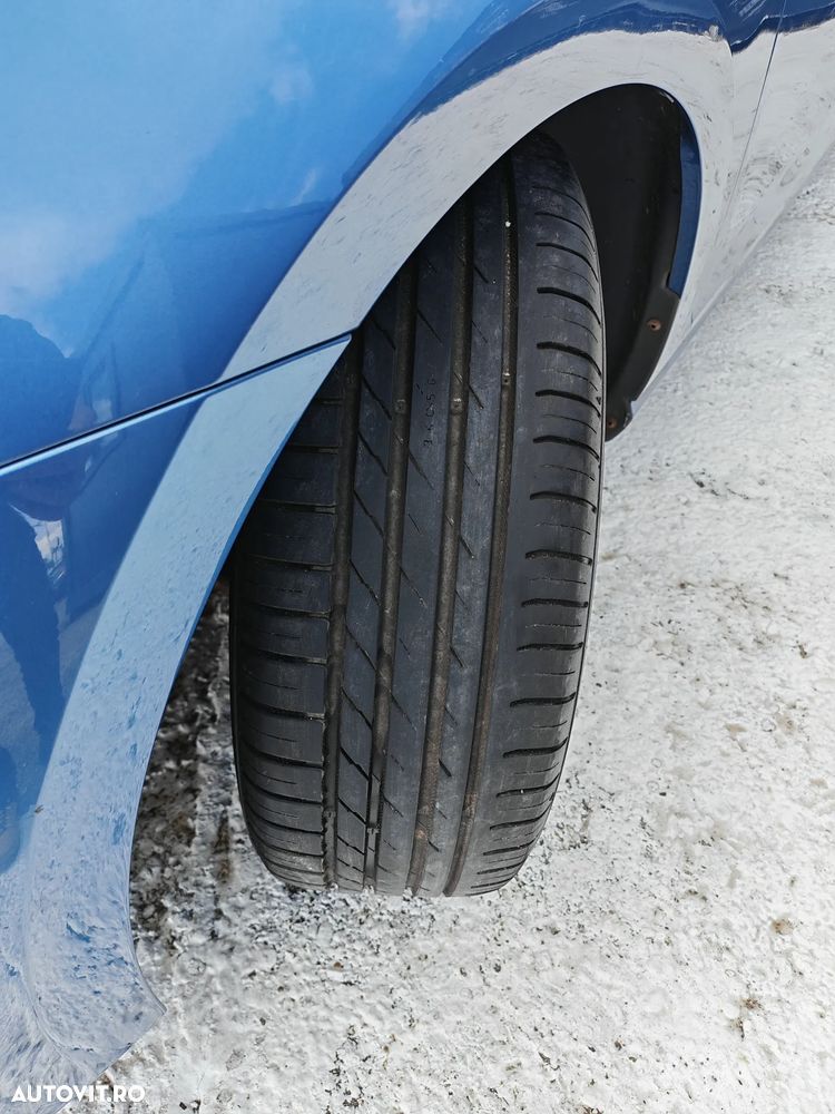 Volkswagen Golf - 12