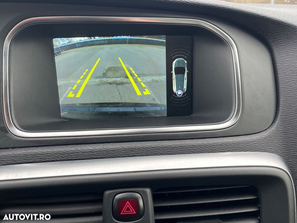 Volvo V40 D4 Ocean Race - 25