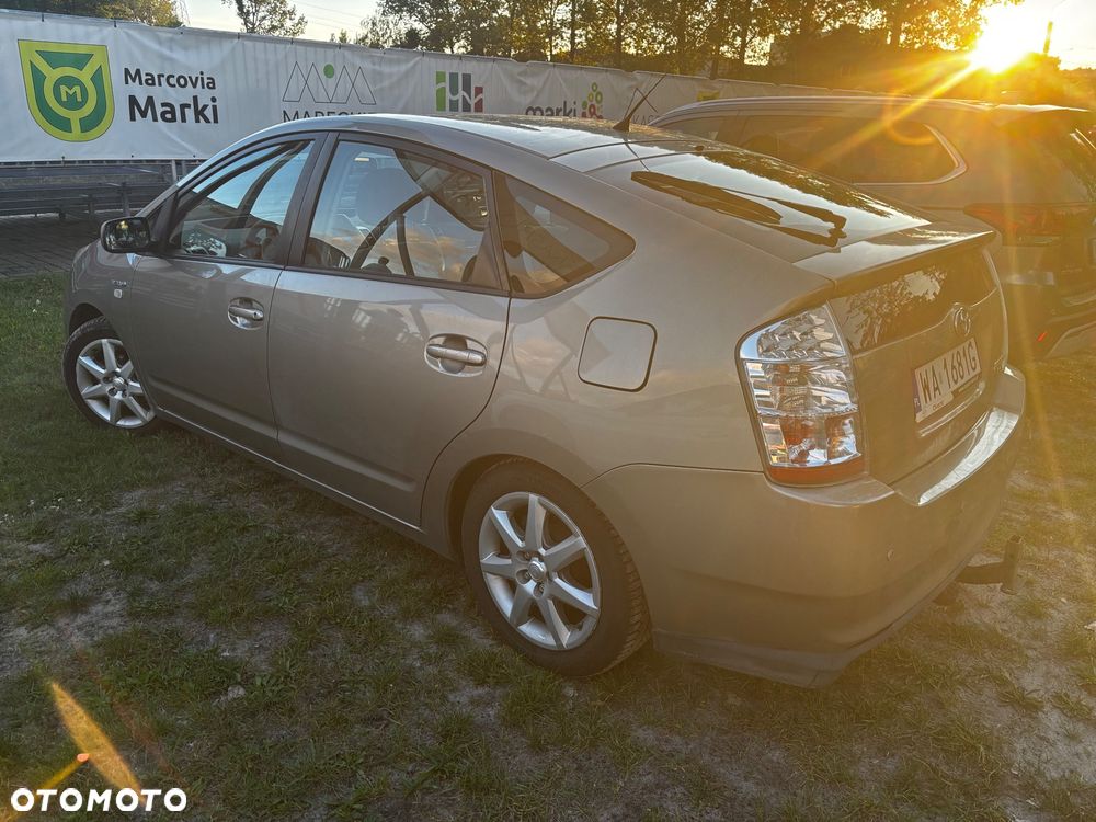 Toyota Prius 1.5 VVT-i Sol - 5