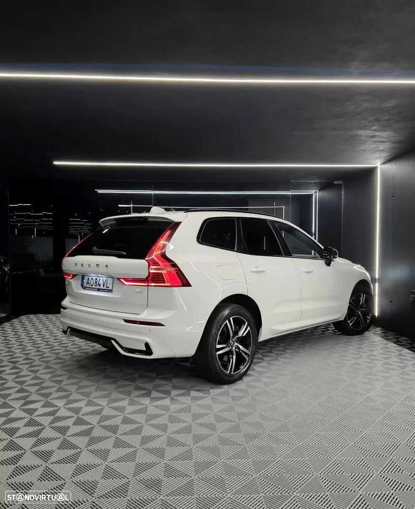 Volvo XC 60 2.0 T6 PHEV R-Design AWD - 16