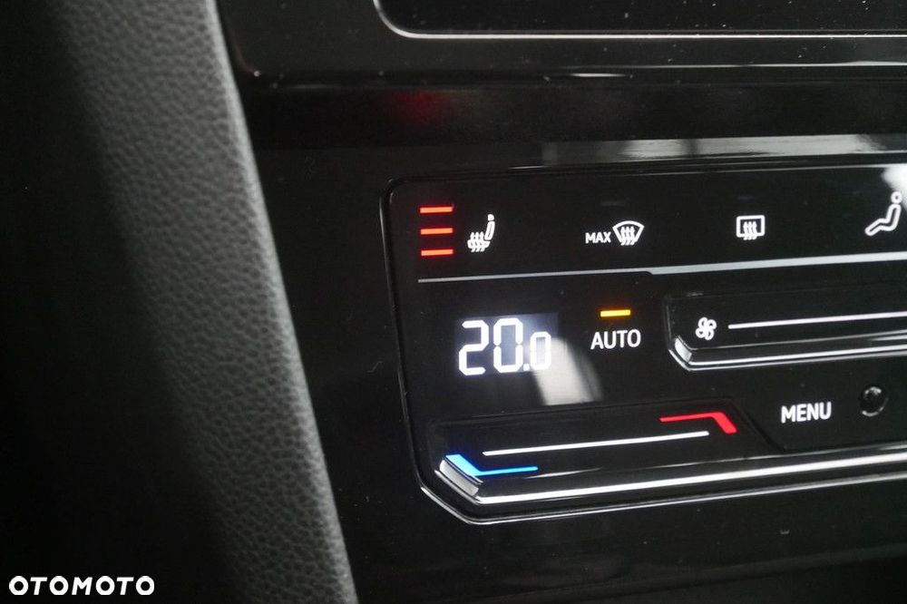 Volkswagen Passat Variant 1.5 TSI EVO Business DSG - 24