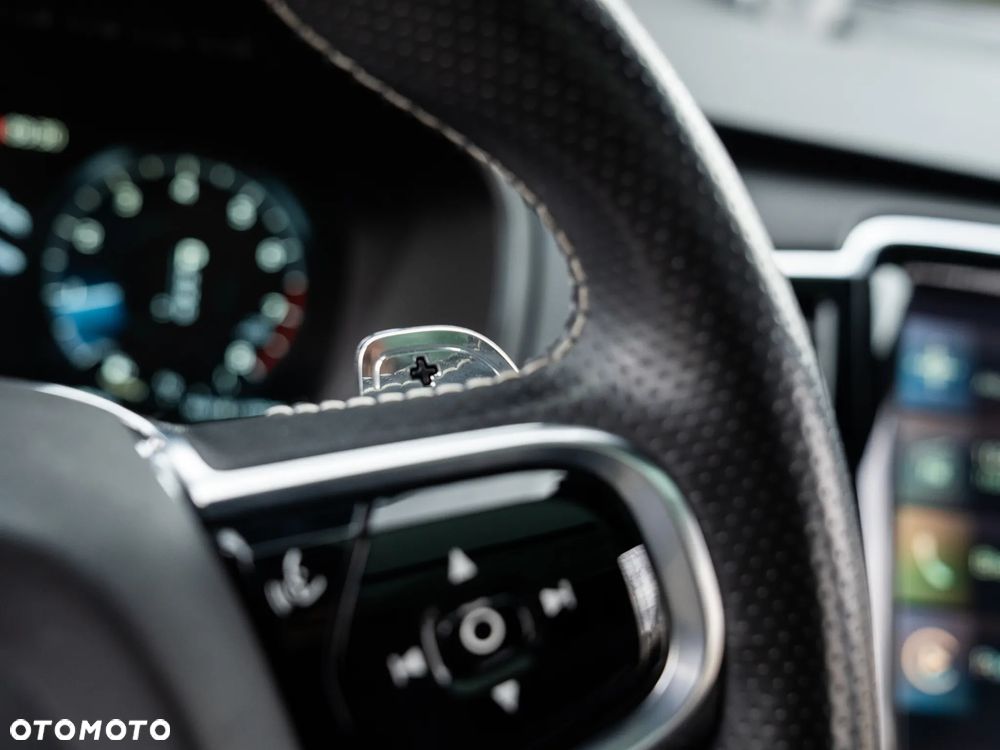 Volvo XC 90 T6 AWD Geartronic RDesign - 31