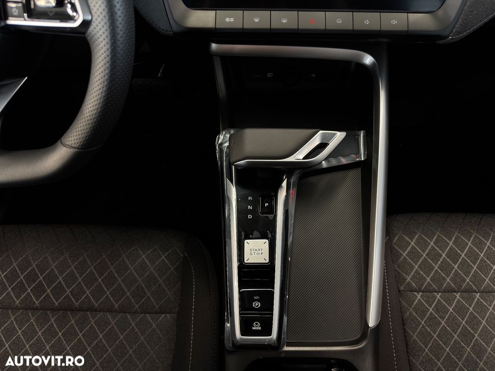 MG ZS HEV 1.5 GSI AT Explore - 11