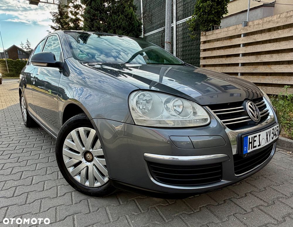 Volkswagen Jetta 1.6 Comfortline - 1