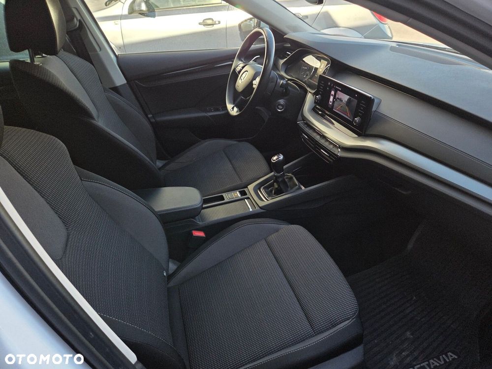 Skoda Octavia 1.5 TSI GPF ACT Ambition - 4