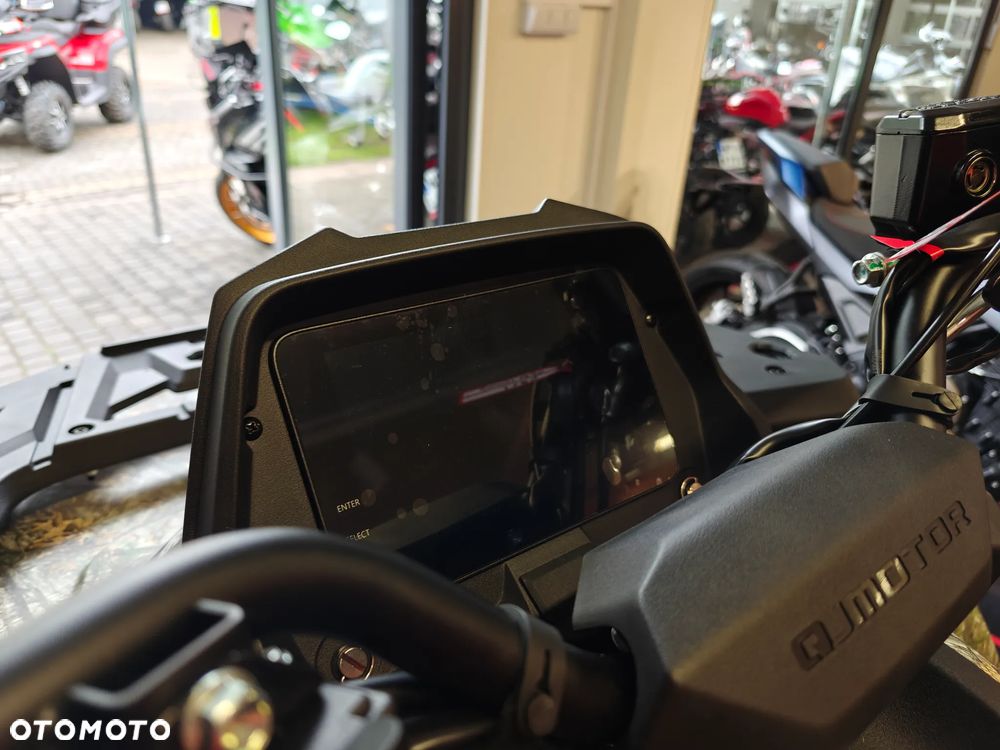 QJMOTOR SFA 1000 - 8