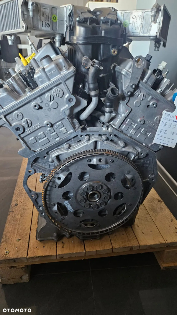 BMW SERIA 7  SILNIK G11/ G12 760 V12 610KM