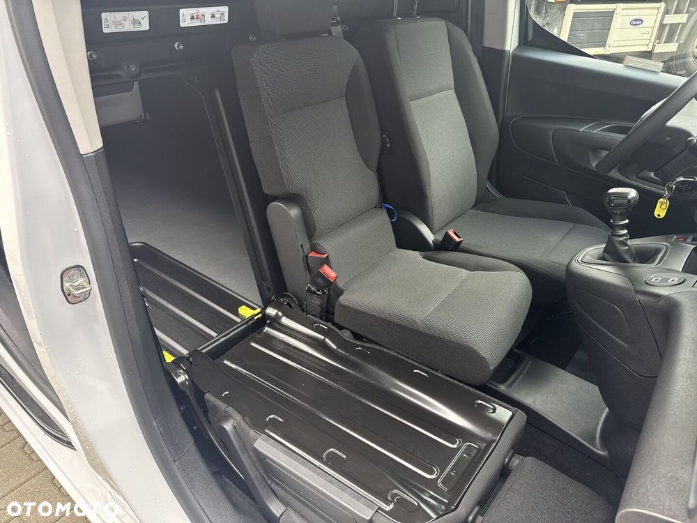 Toyota PROACE CITY - 25