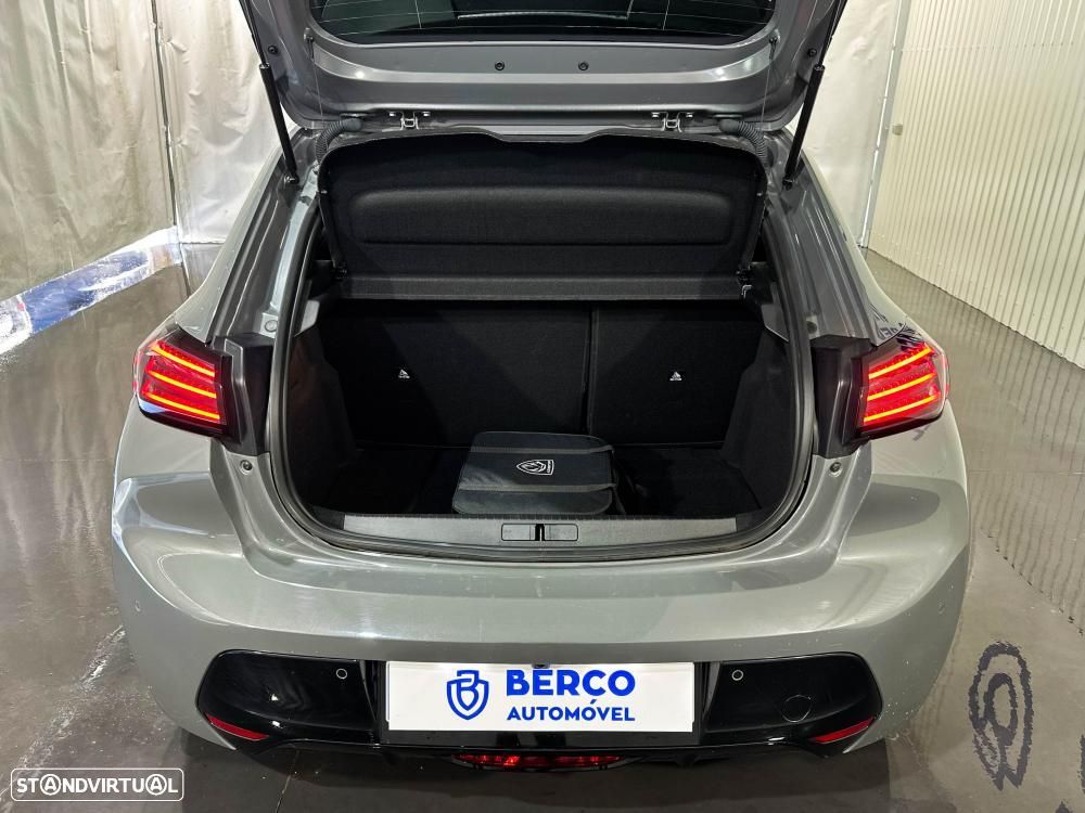 Peugeot e-208 51 kWh GT - 29