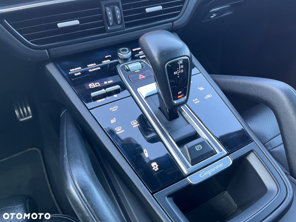 Porsche Cayenne S - 21