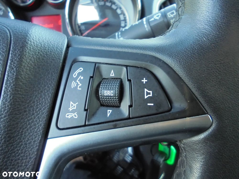 Opel Astra 1.4 Turbo Cosmo - 21