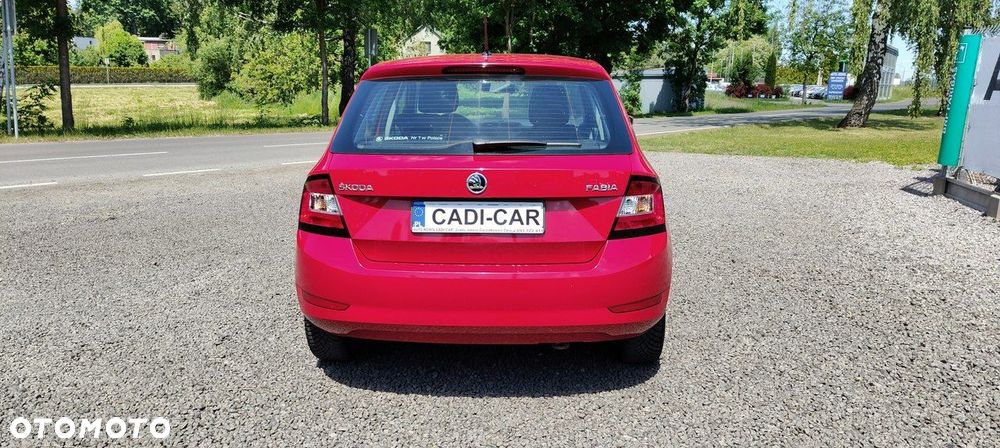 Skoda Fabia 1.0 Style Color - 5