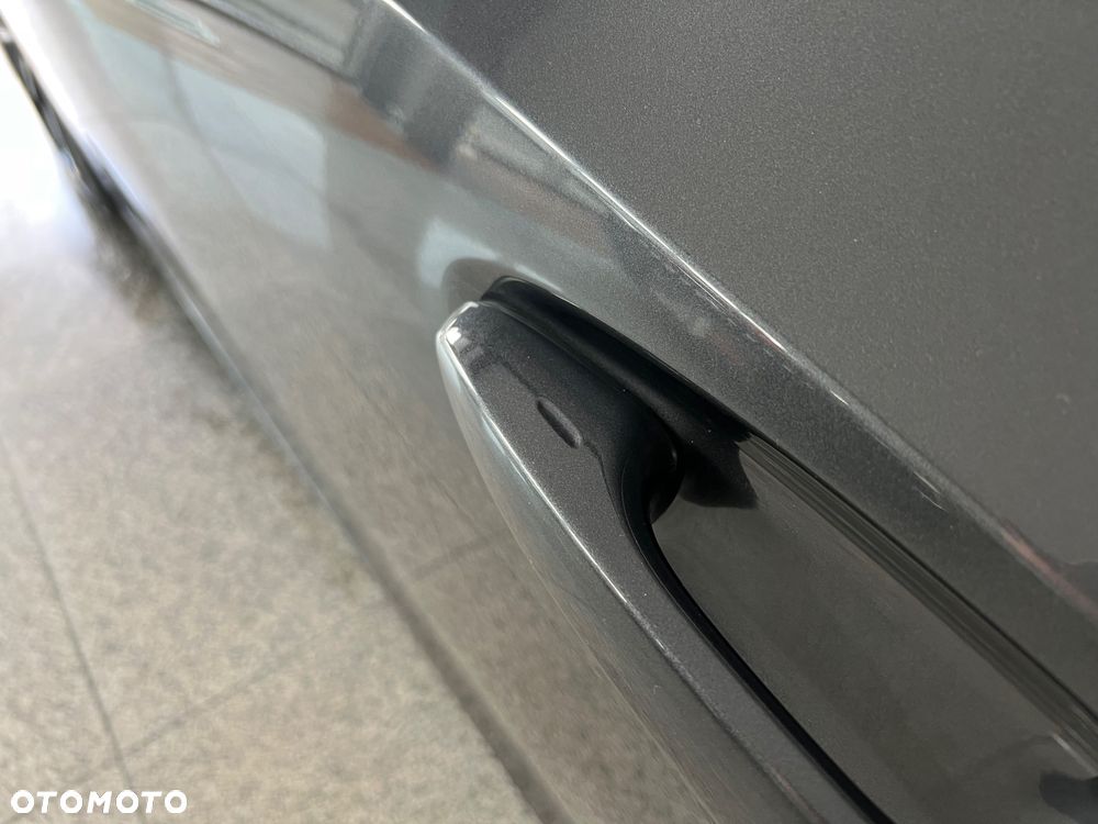 Lexus ES 300h Business Edition + - 10