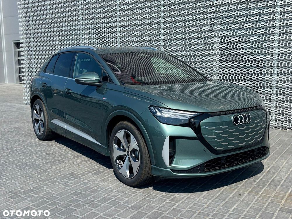 Audi Q4 e-tron - 4