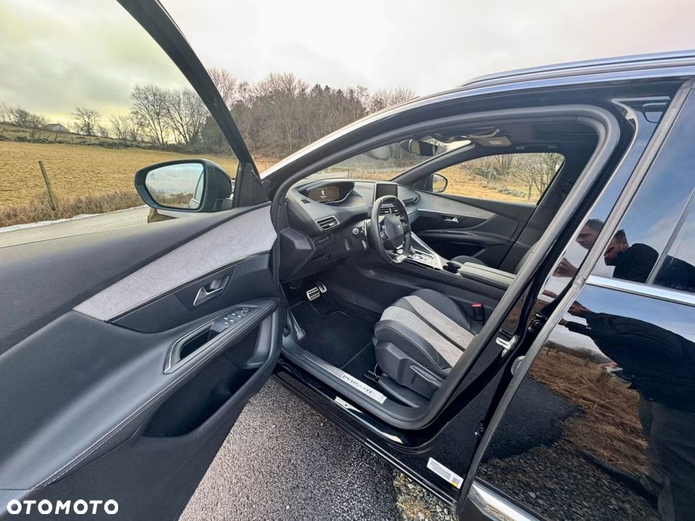 Peugeot 3008 1.6 PureTech HYbrid4 GT Line S&S EAT8 - 18