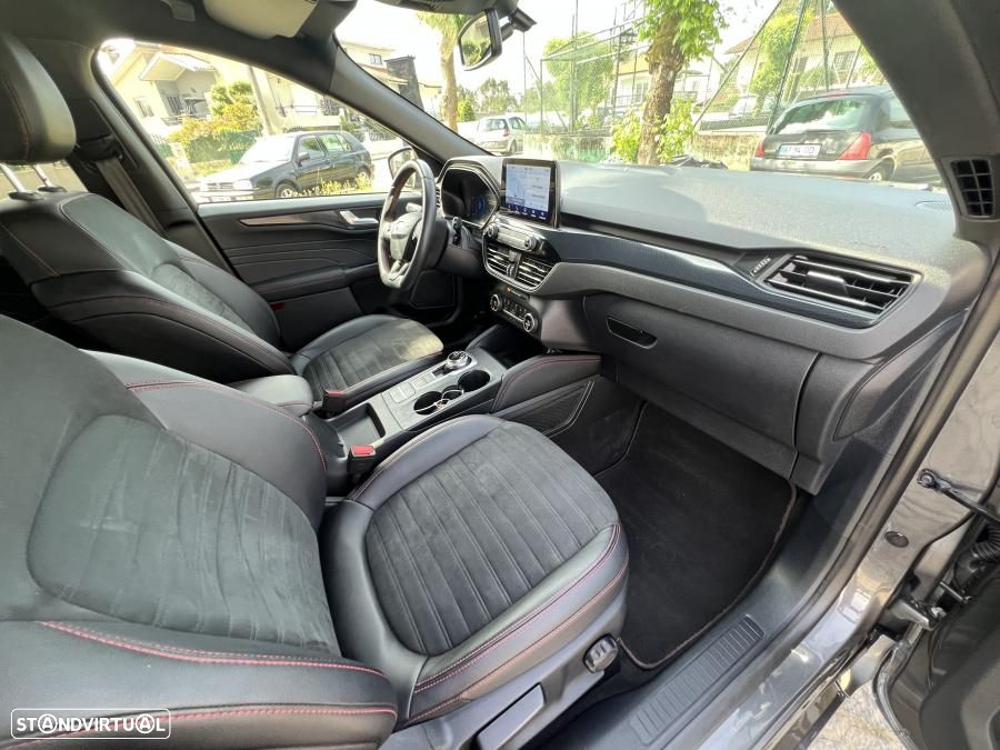 Ford Kuga 2.5 PHEV ST-Line X - 25