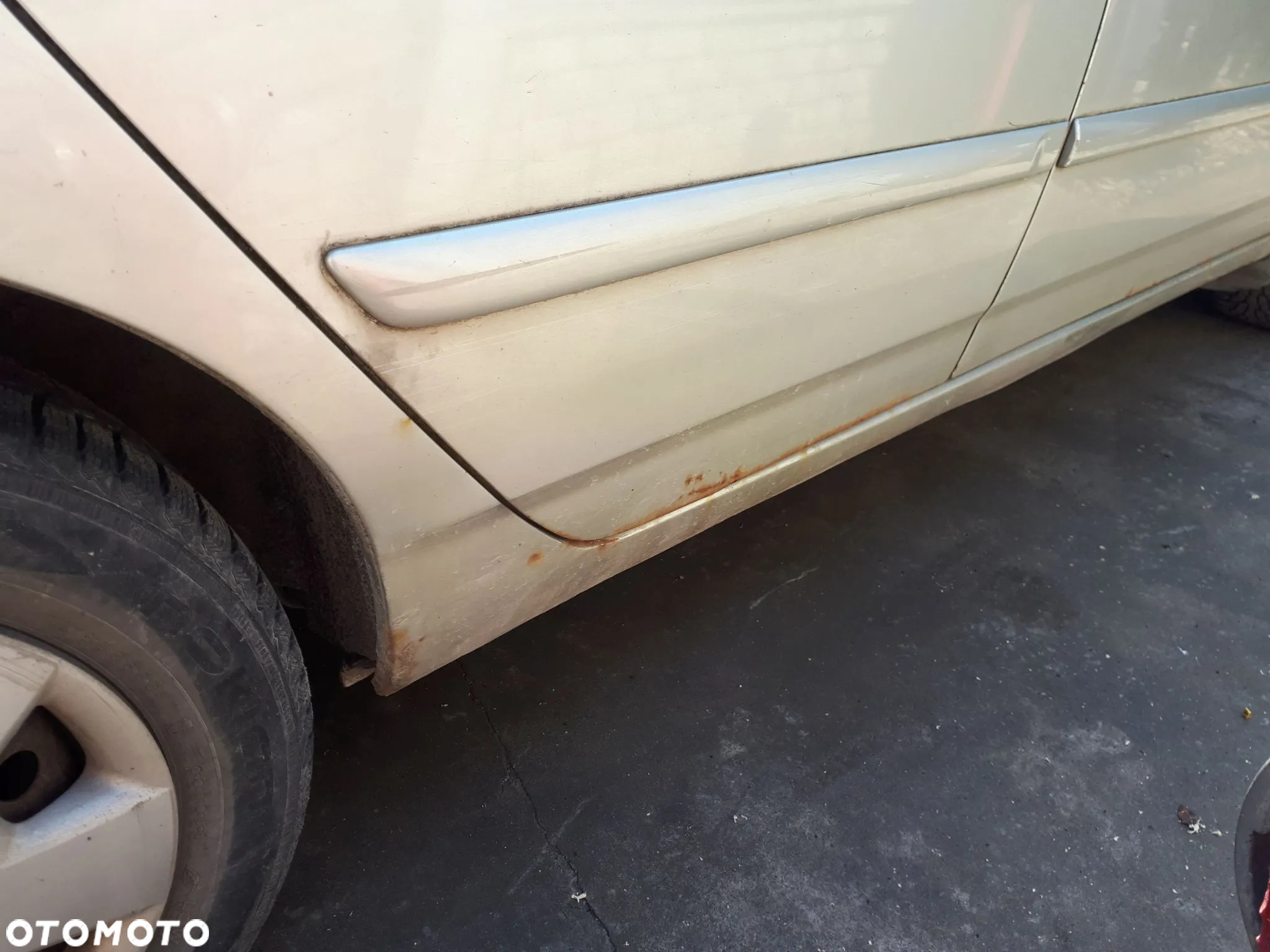 TOYOTA COROLLA E12 LIFT 04-07 LAMPA PRZÓD PRZEDNIA PRAWA LEWA - 13