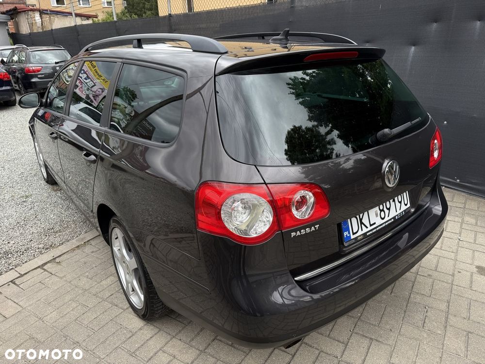 Volkswagen Passat 1.6 - 11