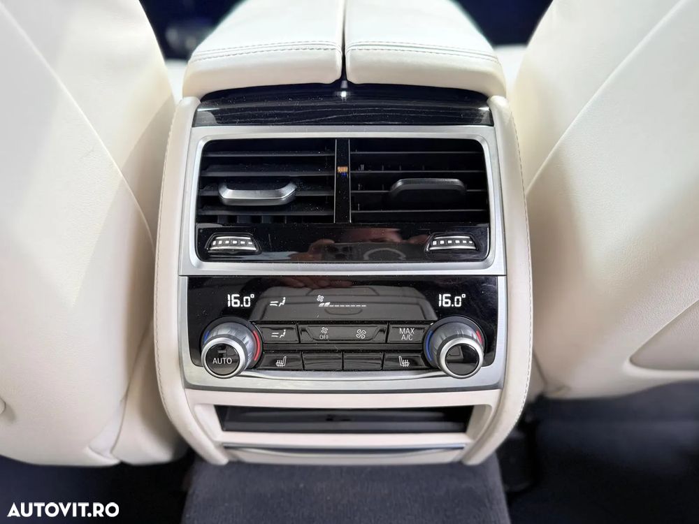 BMW Seria 7 745e AT PHEV - 36
