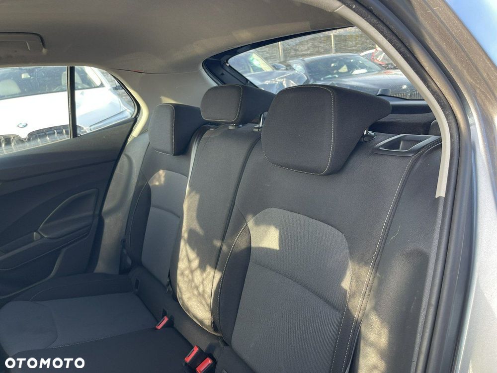 Skoda Fabia 1.0 Ambition - 11