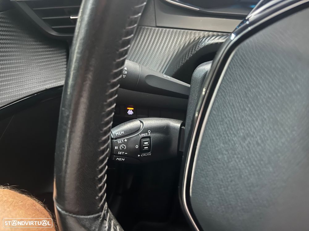 Peugeot e-208 50 kWh Active Pack - 26