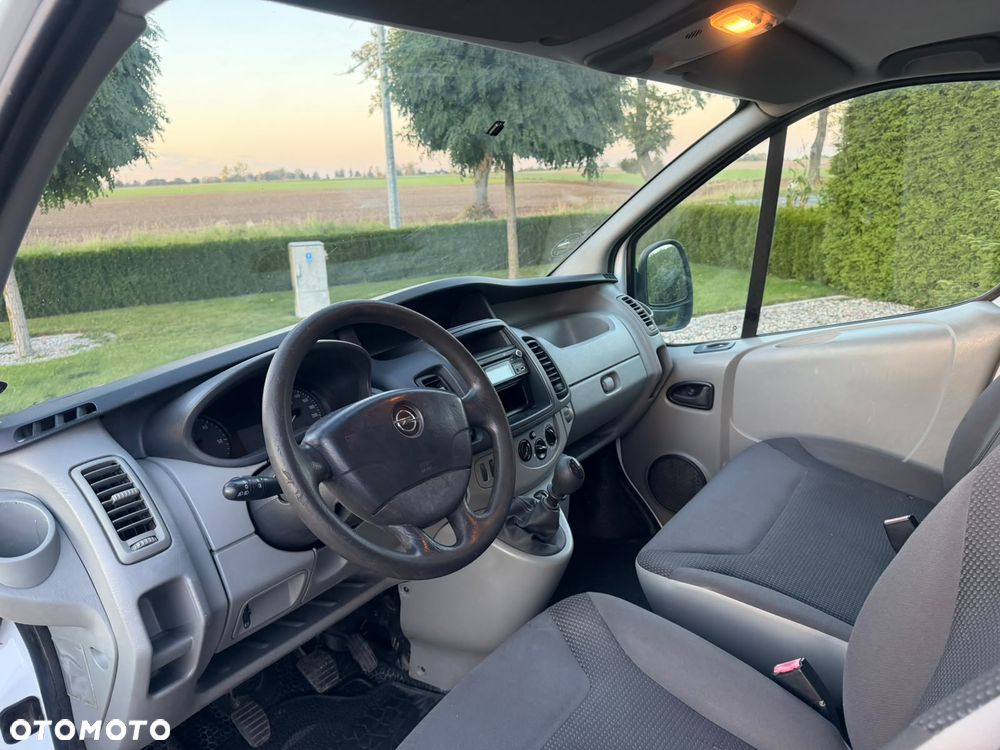 Opel Vivaro - 20