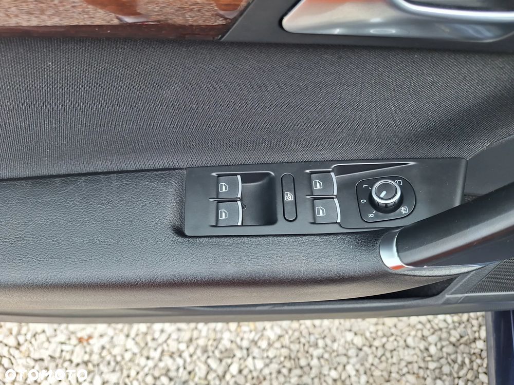 Volkswagen Passat 1.4 TSI DSG BlueMotion Technology Exclusive - 35