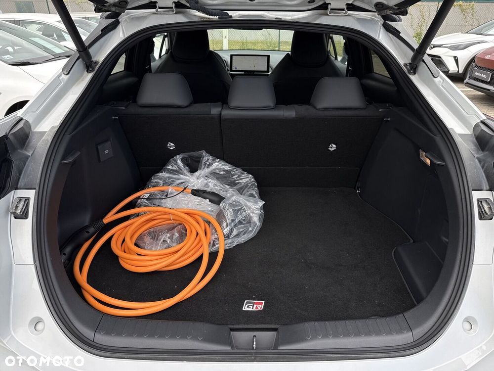 Toyota C-HR 2.0 PHEV Dynamic Force GR Sport - 11