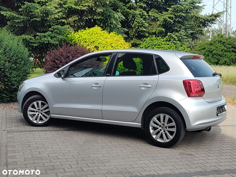 Volkswagen Polo 1.4 16V Highline DSG - 4