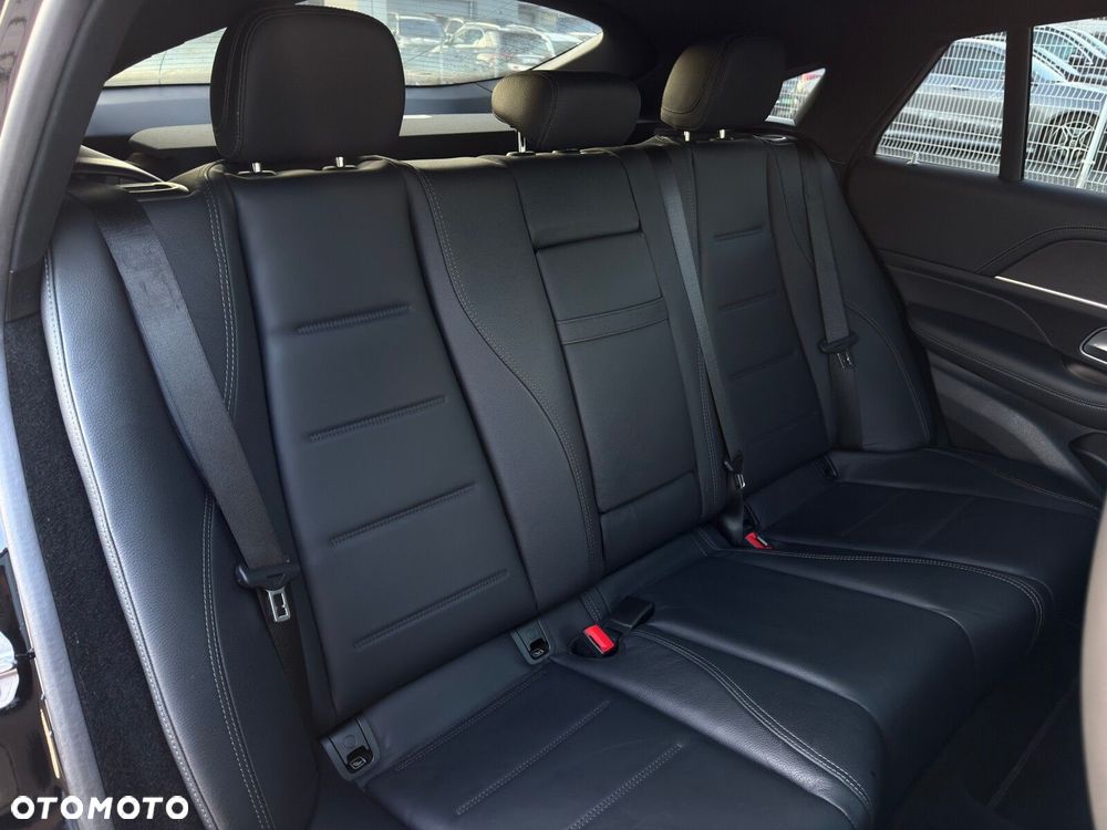 Mercedes-Benz GLE - 33