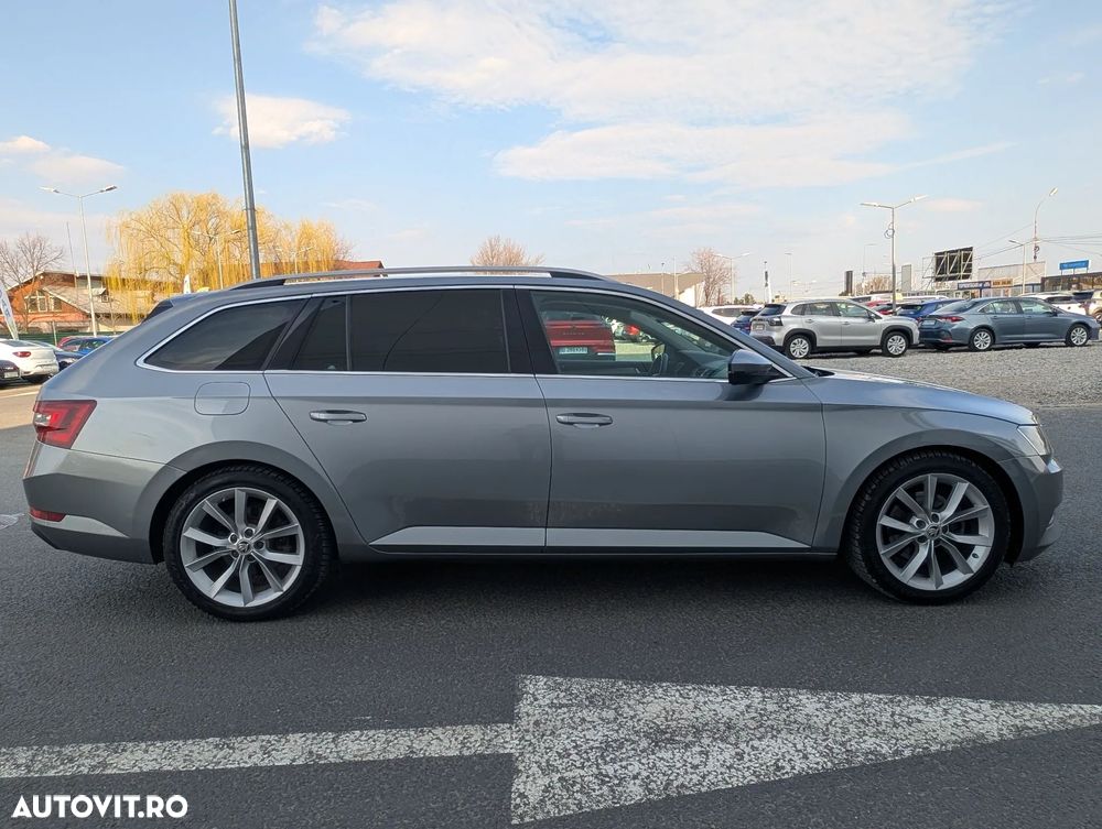 Skoda Superb 2.0 TDI DSG 4X4 Style - 7