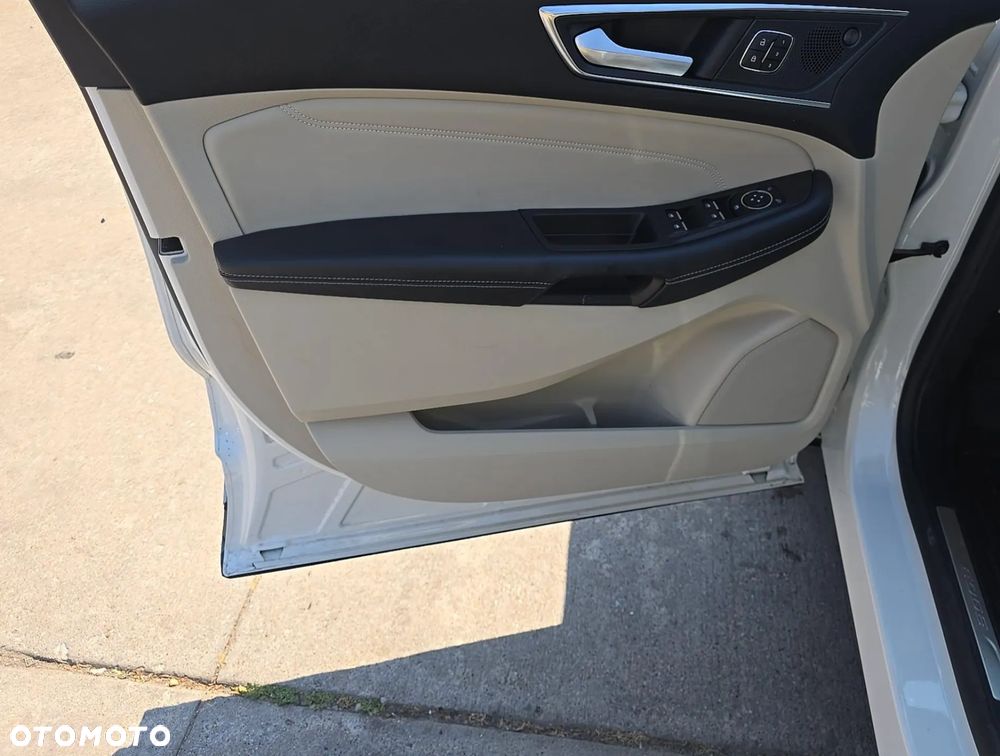 Ford Edge - 9