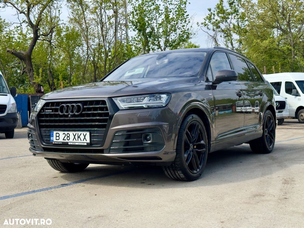 Audi Q7 - 1