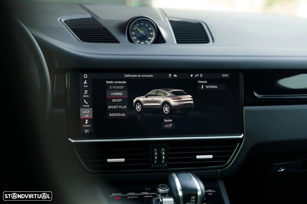 Porsche Cayenne Coupé E-Hybrid Platinum Edition - 28