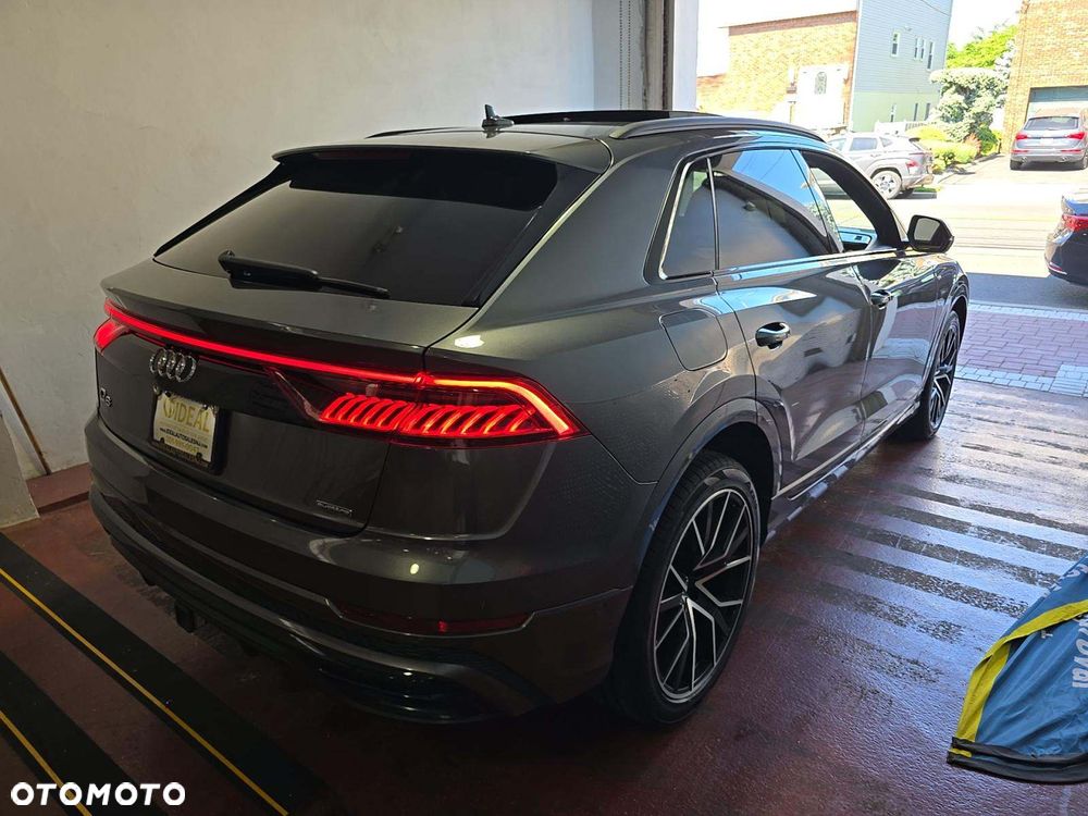 Audi Q8 55 TFSI mHEV Quattro Tiptronic - 3